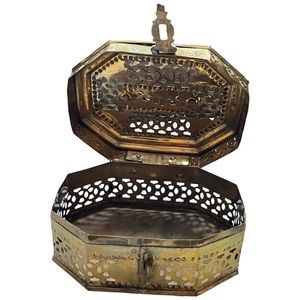 Century brass trinket box treasures box metal